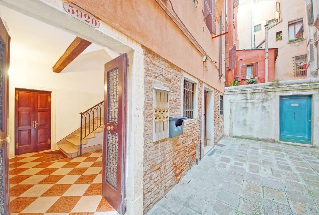 Santa Marina Apartment Rialto Venice Exterior photo